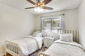 Huntington Beach Home: Fire Pit, Grill + More!