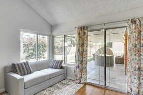 Huntington Beach Home: Fire Pit, Grill + More!