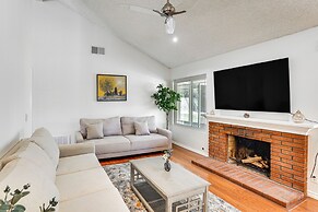 Huntington Beach Home: Fire Pit, Grill + More!