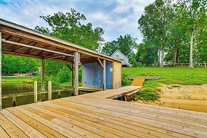 Private Island Getaway in Roanoke Rapids w/ Grill!