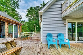 Private Island Getaway in Roanoke Rapids w/ Grill!