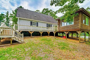 Private Island Getaway in Roanoke Rapids w/ Grill!