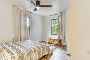 Private Island Getaway in Roanoke Rapids w/ Grill!