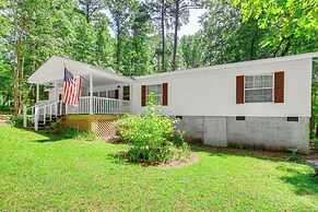 Pet-friendly Sparta Retreat: Boat Dock & Fire Pit!