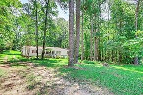 Pet-friendly Sparta Retreat: Boat Dock & Fire Pit!