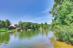 Pet-friendly Sparta Retreat: Boat Dock & Fire Pit!