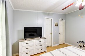 Pet-friendly Sparta Retreat: Boat Dock & Fire Pit!