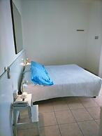 Le Petit Hotel