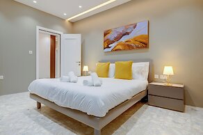 Premier Seafront Living: Ultra-luxury in Sliema