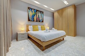 Premier Seafront Living: Ultra-luxury in Sliema