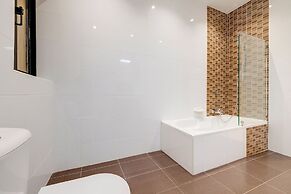 Premier Seafront Living: Ultra-luxury in Sliema