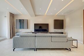 Premier Seafront Living: Ultra-luxury in Sliema