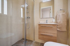 Elegant Sliema Penthouse, Panoramic Terrace