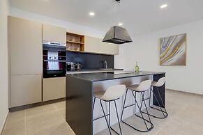 Elegant Sliema Penthouse, Panoramic Terrace