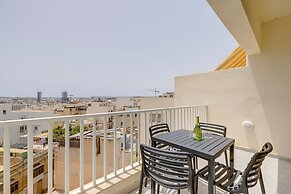 Elegant Sliema Penthouse, Panoramic Terrace