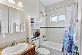 Trails Sisters-calm on the Edge of Town