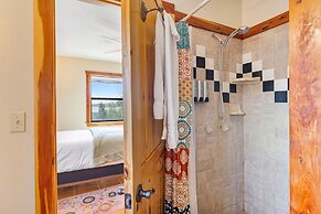 Peggy s View - Uplifting Cozy Mountain Views