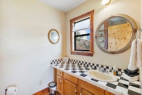 Peggy s View - Uplifting Cozy Mountain Views