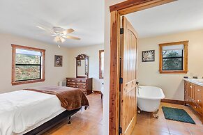 Peggy s View - Uplifting Cozy Mountain Views