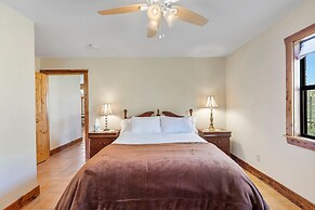 Peggy s View - Uplifting Cozy Mountain Views