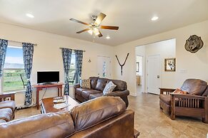 House of Trails-views and Nature on the Edge