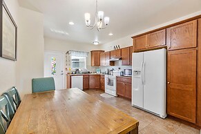 House of Trails-views and Nature on the Edge