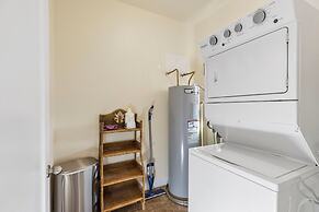 House of Trails-views and Nature on the Edge