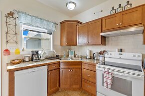 House of Trails-views and Nature on the Edge