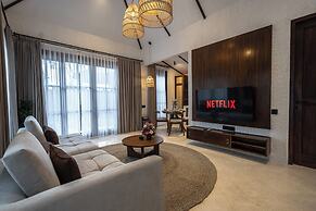 Moonlight Villa by EVDEkimi