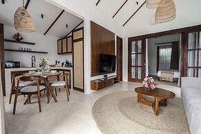 Moonlight Villa by EVDEkimi