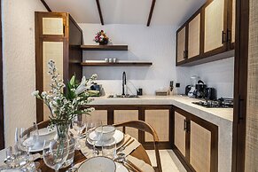 Moonlight Villa by EVDEkimi