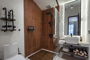 Moonlight Villa by EVDEkimi