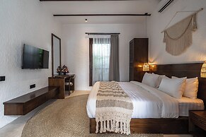 Moonlight Villa by EVDEkimi