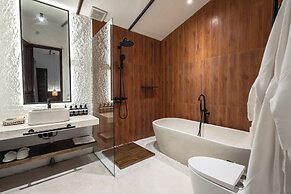 Moonlight Villa by EVDEkimi