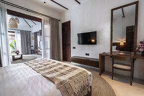 Moonlight Villa by EVDEkimi