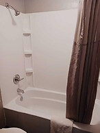 Hotel 465 by Regency Inn & Suites