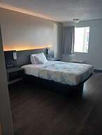 Hotel 465 by Regency Inn & Suites