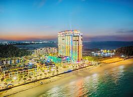 Chill Out Sea Apartment in Flamingo Hai Tien