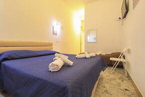 catania airport room  low cost