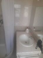 catania airport room  low cost