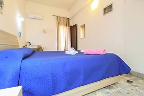 catania airport room  low cost