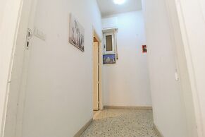 catania airport room  low cost