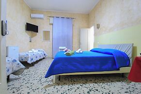 catania airport room  low cost