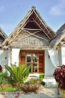 Kusini Beach Bungalows