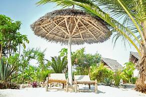 Kusini Beach Bungalows