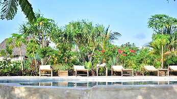 Kusini Beach Bungalows