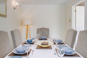 Central 2BD with Garden and Free Parking