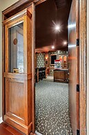 New Epic House-pool-theatre-hot Tub-game Room