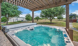New Epic House-pool-theatre-hot Tub-game Room