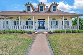 New Epic House-pool-theatre-hot Tub-game Room